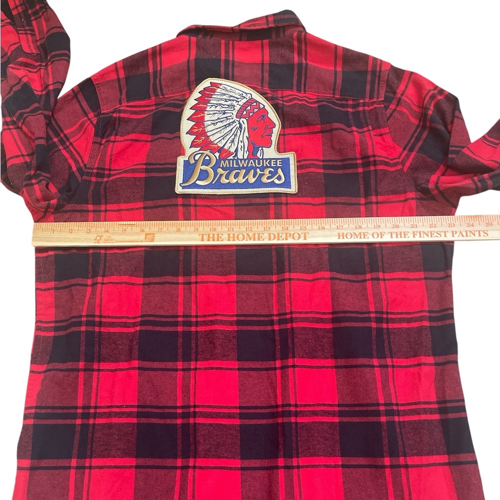Men's Angry Minnow Milwaukee Braves Red Flannel Shirt - Picture 6 of 7
